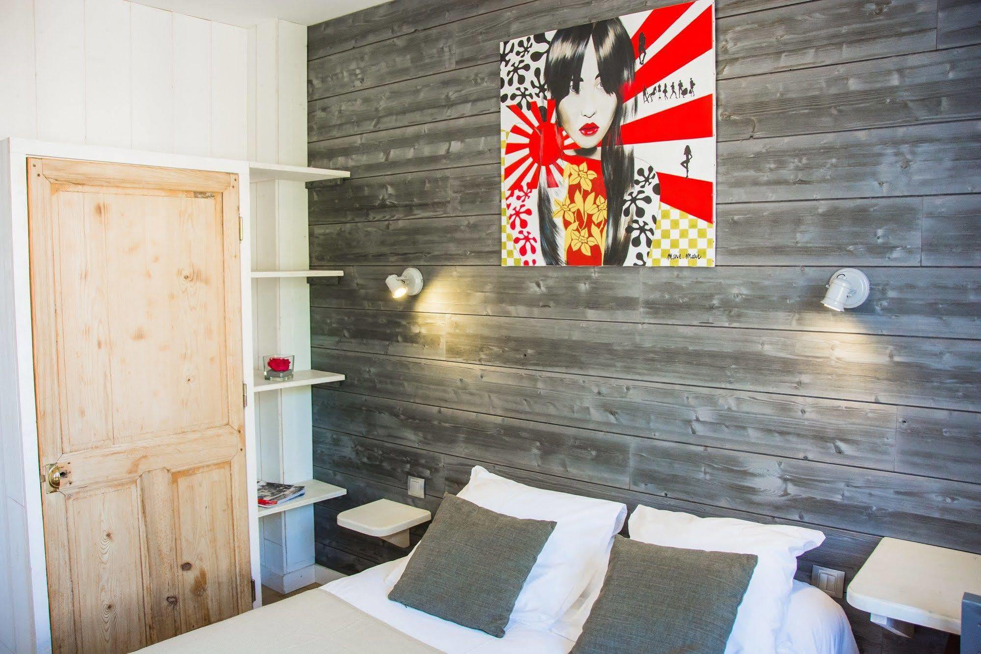 Hotel Le Clocher Ars-en-Re Luaran gambar