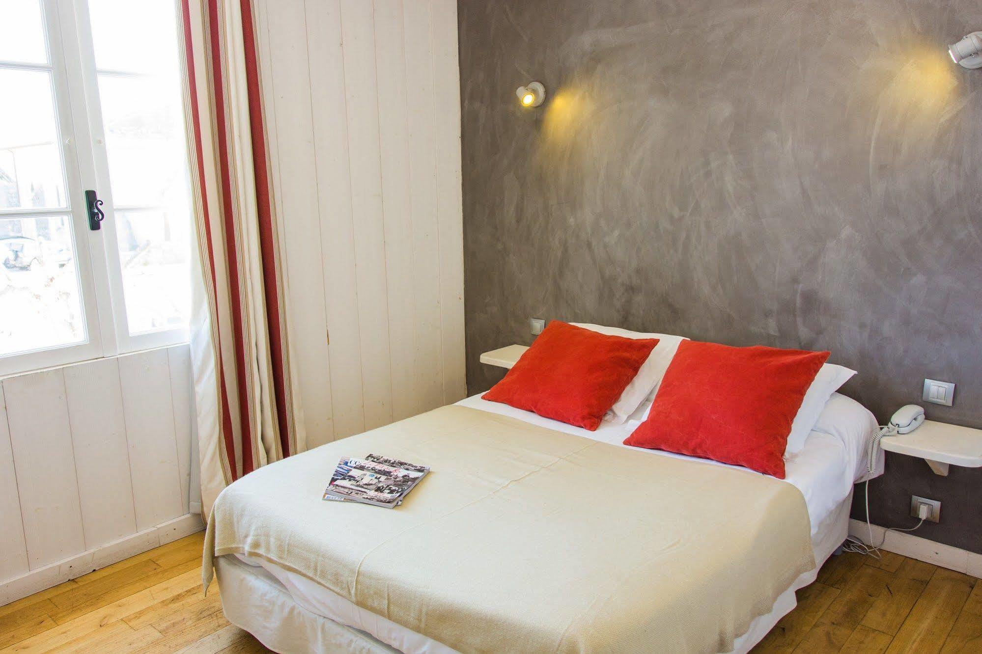 Hotel Le Clocher Ars-en-Re Luaran gambar